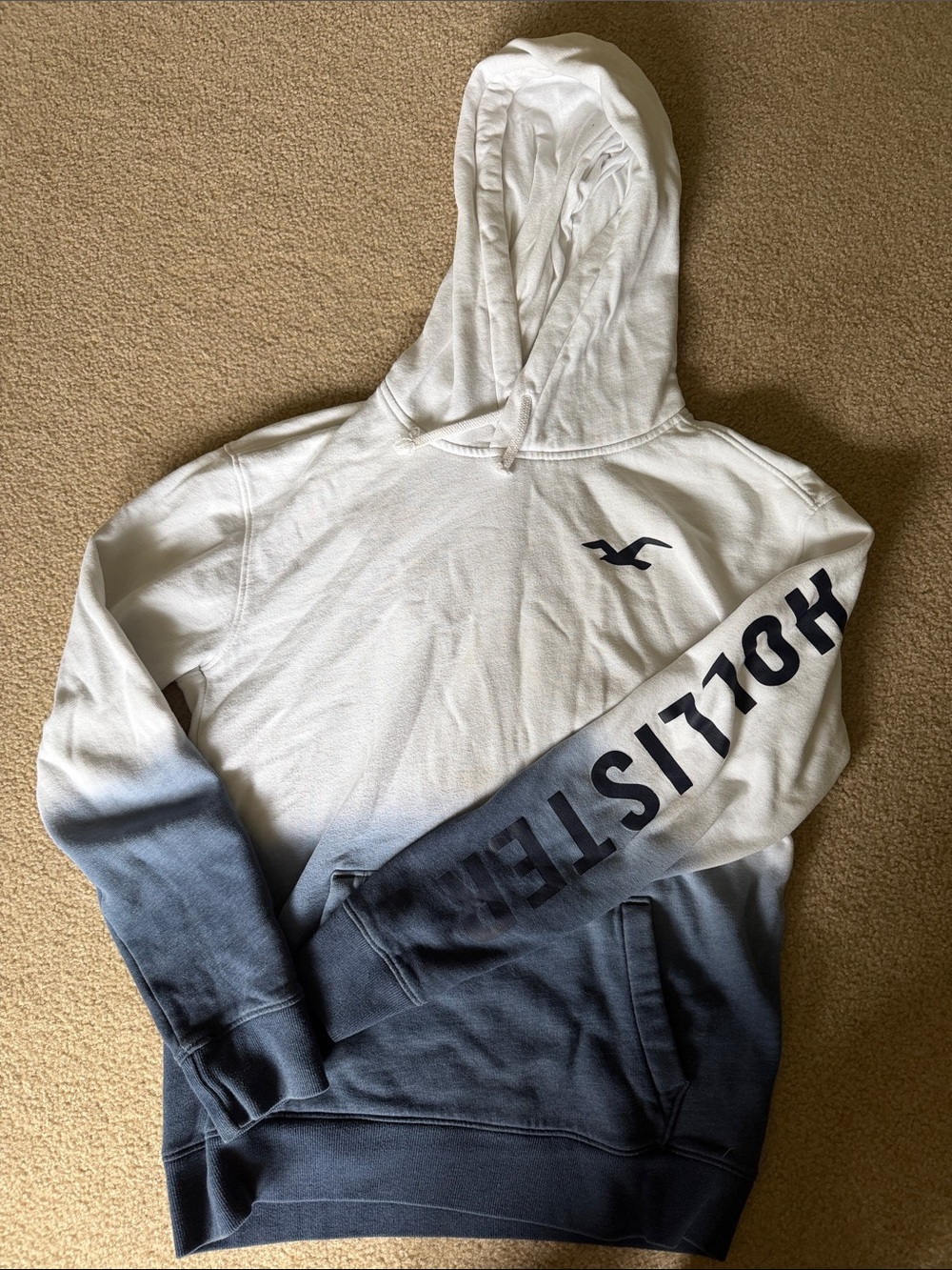 Hollister Men's White to Navy Ombre Pullover Hoodie with Sleeve Logo